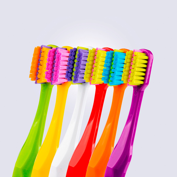 Щетка PESITRO ОРТО 3980 (фуксия)